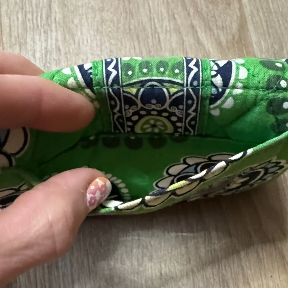 Vera Bradley wallet in the
"Cupcake Green" pattern in good condition - Picture 4 of 10